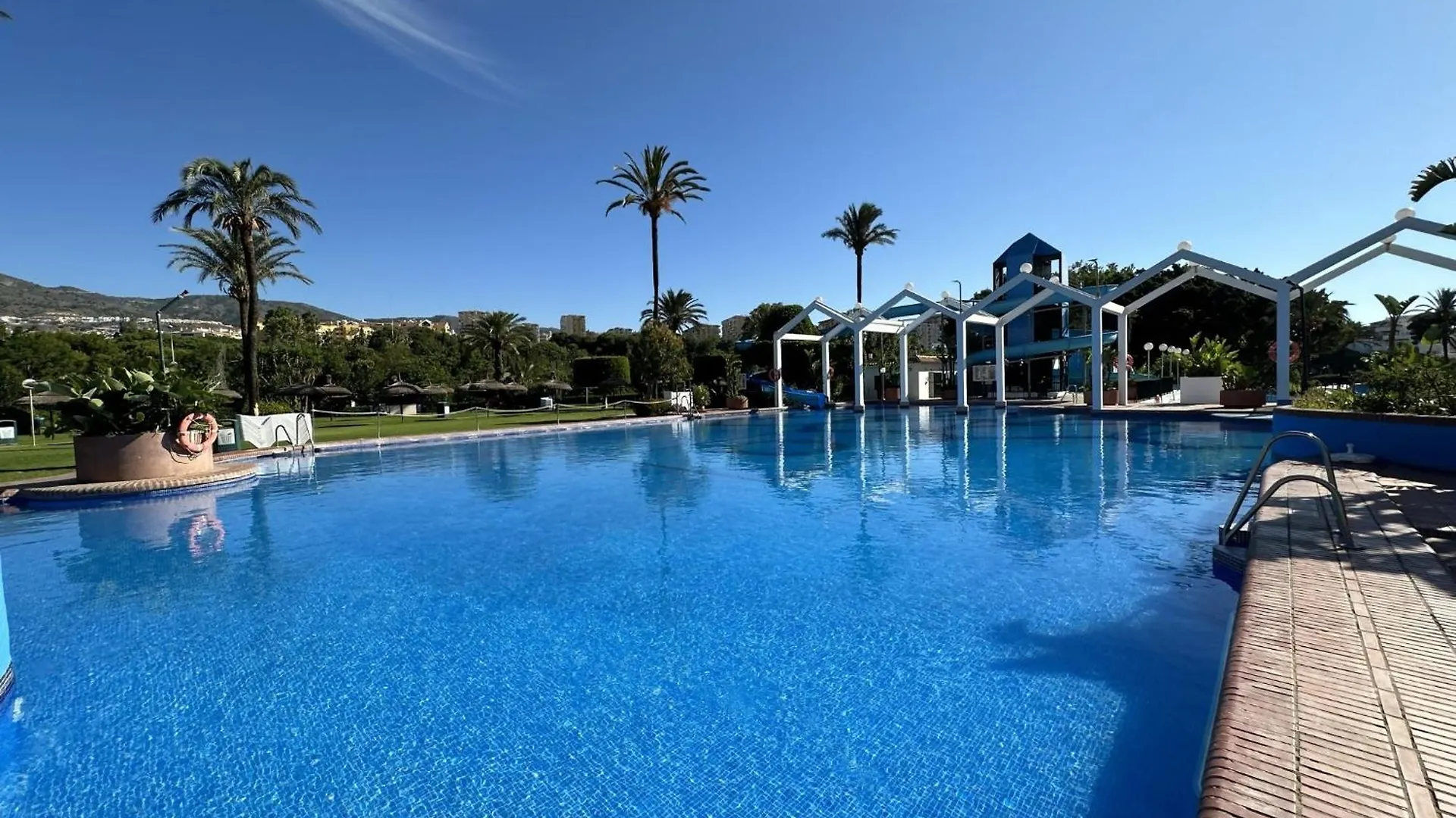 Benalbeach Con Vistas Al Mar Arroyo De La Miel 0*,